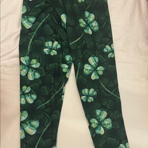 Green Shamrock Clover Print Leggings